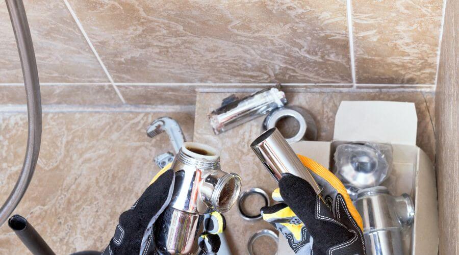 Professional gutter cleaning in Windsor, PA